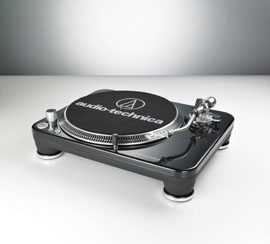 Photo of the Audio-Technica AT-LP240-USB.